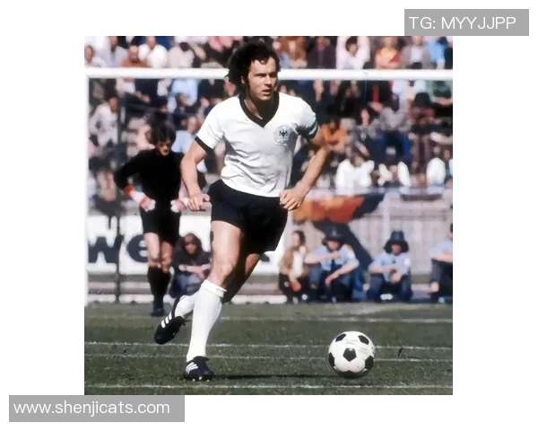 九十年代足坛传奇球星回顾,谁是那个时代的巅峰人物 九十年代足坛传奇球星回顾,谁是那个时代的巅峰人物