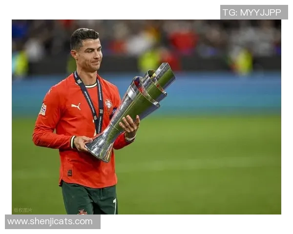 全球足球明星身价排行榜2025：梅西C罗领衔顶级球员价值变化分析